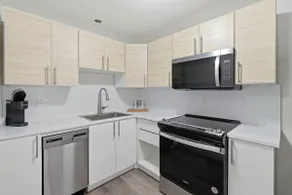 Fresh Remodel Near UO & Hayward Field - Image 4