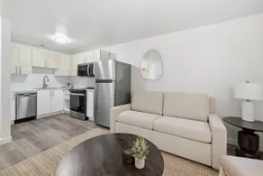 Fresh Remodel Near UO & Hayward Field - Image 5