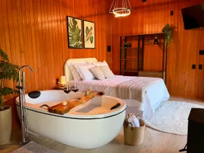 BROMÉLIAS|Bathtub, Breakfast and Fogo de Chão - Image 5