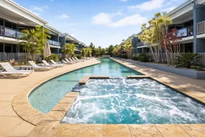 Relaxing Resort Studio • Swim-Out Pool Access - Image 3