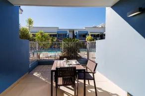 Relaxing Resort Studio • Swim-Out Pool Access - Image 2