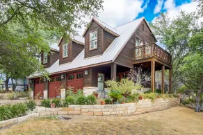 Countryside 5BR home & guest house with game room - Image 5
