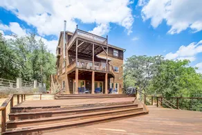 Countryside 5BR home & guest house with game room - Image 3