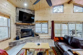 Cozy Cabin for 2 - One of a Kind - Image 4