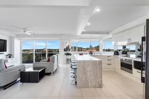 Surf Breeze Retreat - Image 3