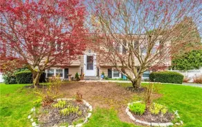 Beautiful bunker hill home with Gym and yard! - Image 2