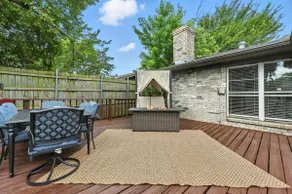2 Adjacent Houses + Pool · Sleeps 22 · Group Stay - Image 4