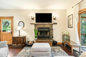 Wildwood River Retreat - Image 5