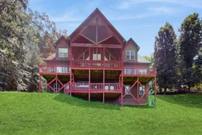 Stunning 7BR Mountainview | Hot Tub - Image 2