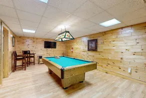 Lucilles Creekside Hideaway - Image 3