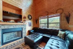 Red Roof Retreat - Image 3