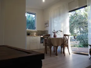 The Little Green Studio near Sawtell NSW - Image 4
