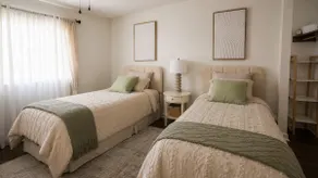 Spacious home with sparkling pool close to Fiesta. - Image 4