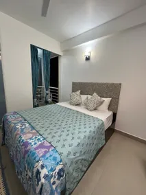 Blues & Royal Studio Homes|Business & Leisure Stay - Image 3