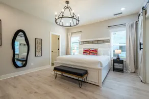 Pet-Friendly 4BR 5 Min to LakePoint with TV Room - Image 4