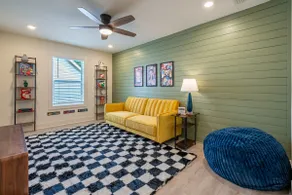 Pet-Friendly 4BR 5 Min to LakePoint with TV Room - Image 3
