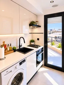 Brand new 5 min from beach luxurious large rooftop - Image 2