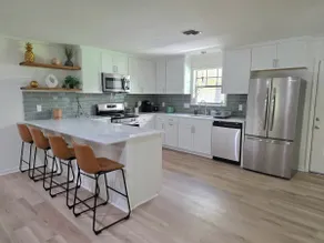 Quiet Cottage Near I-10 | Perfect Road Trip Stop - Image 2