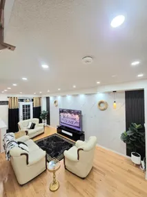 Lightweight Townhouse - Image 3