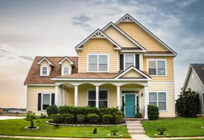 Big Yellow House - Image 2