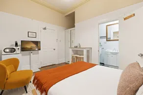 Grand Victorian Stay in the Heart of Glebe - Image 3