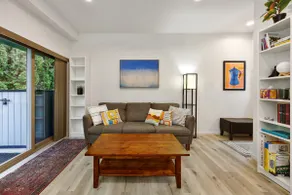 Bright & Cozy Seward Park 1BR w/Rooftop Patio + AC - Image 3