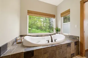 Washougal 4BR - Hot Tub Sauna Private 5 Acres - Image 4