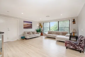 Charming 4-Bed Getaway with Pool & Garden Oasis - Image 3