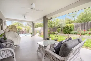 Charming 4-Bed Getaway with Pool & Garden Oasis - Image 2
