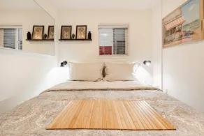 Cobblestone & Cocktails · Chic 1BHK Gastown Condo - Image 4