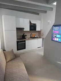 Cozy accommodation with garden - Image 5