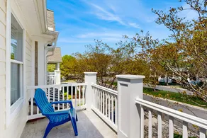 Bayside Resort 11282 Signature Blvd - Image 4