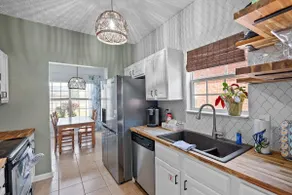 4BR Foley Home Near OWA and Beaches - Image 4