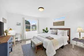The Sunset Corner-4Bed, 2 Bath & A Fireplace Home - Image 5