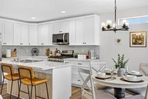 The Sunset Corner-4Bed, 2 Bath & A Fireplace Home - Image 3