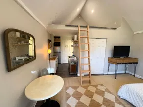 Bright modern private apartment with deck - Image 3