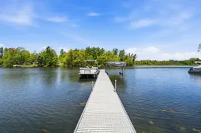 Channel Cat Lodge - Image 2