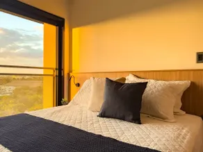 73A Studio Moderno e Sofisticado - Moov Smart Home - Image 3