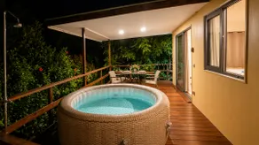 Tropical Retreat & Spa near Taahiamanu Beach - Image 3