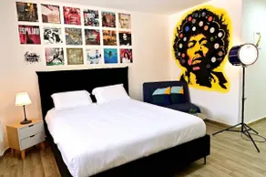 Stylish and quiet boutique unit with parking - By DayosHouse - Image 3