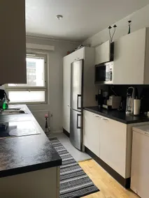 Green one bedroom flat at the heart of the city - Image 2