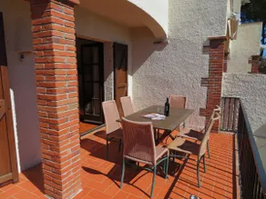 TV 207 - Image 2