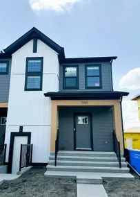 Luxury Townhouse - Sleeps 10 - Image 2