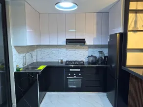 Apartment with Pool: 2 Bedrooms with Private Bathroom - Image 2