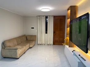 Apartment with Pool: 2 Bedrooms with Private Bathroom - Image 4