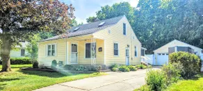Private Oasis Pool close to downtown Grand Rapids - Image 4