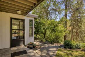 Country Serenity Gorge Retreat - Image 5