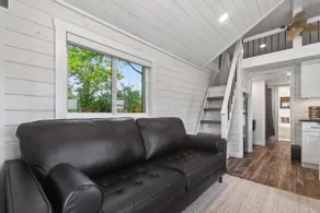 Private Tiny Home Surrounded By Farmland W/Hottub - Image 5
