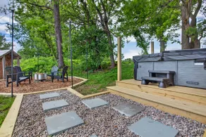 Private Tiny Home Surrounded By Farmland W/Hottub - Image 2
