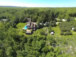 Lakeview Bachelor Suite on Irish Mountain - Image 2